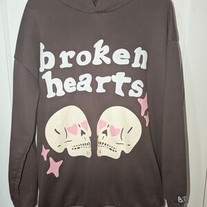 Brown Graphic Hoodie with Skull Design